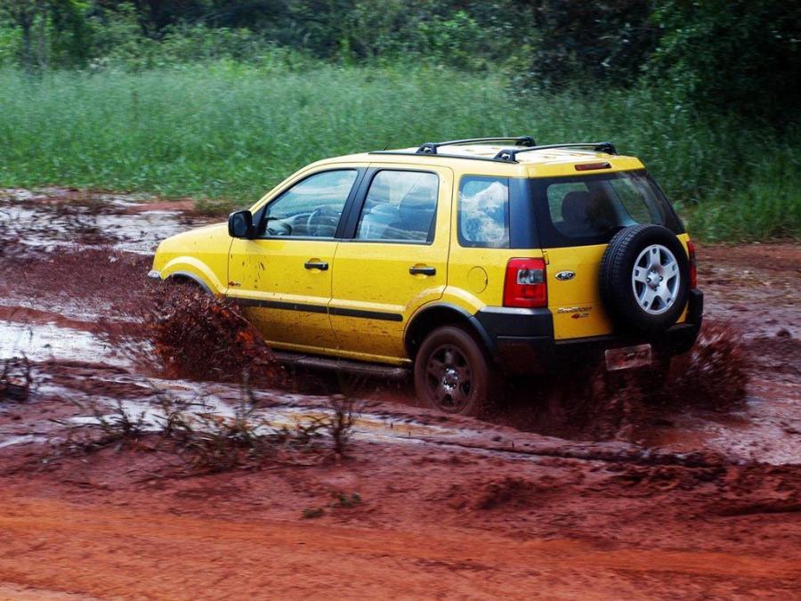  Ford EcoSport 4WD 2004 года  (фото 7 из 14)